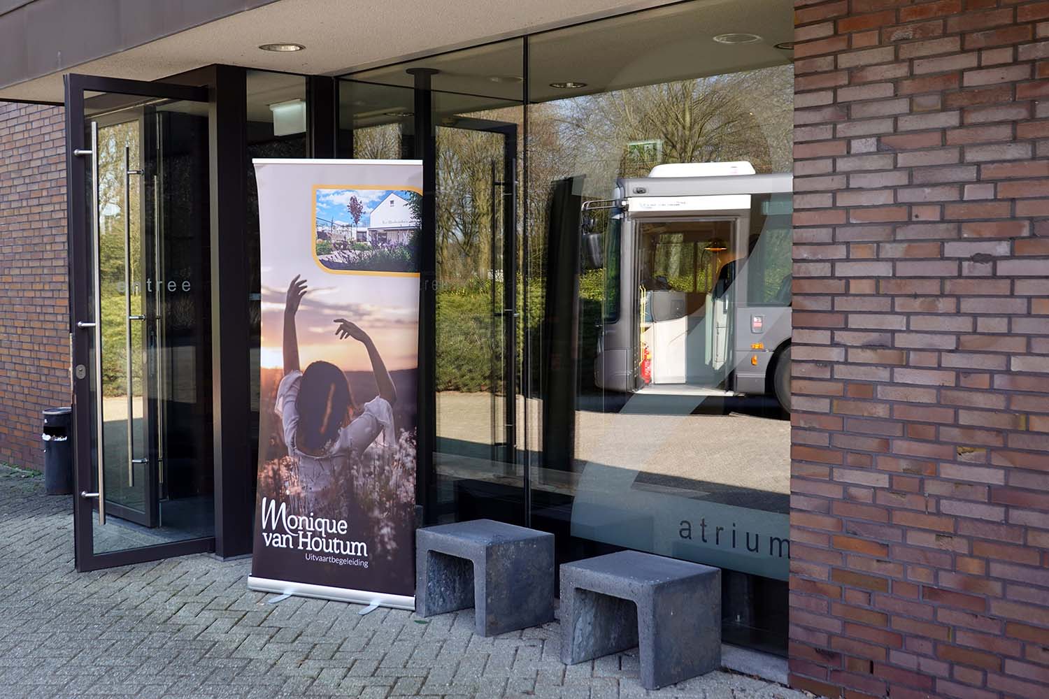 Monique van Houtum Uitvaartbegeleieiding_crematorium Tilburg